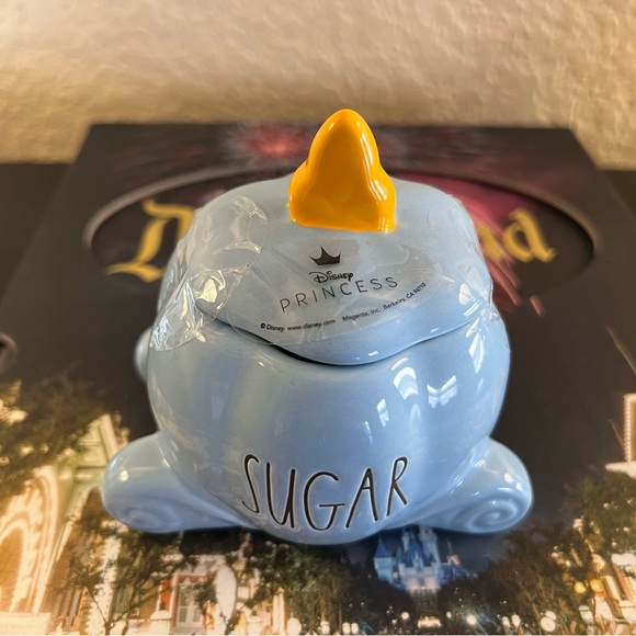 Rae Dunn Cinderella Carriage Sugar jar - Picture 4 of 6